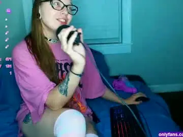 Chaturbate Nude Webcam of holyweed420