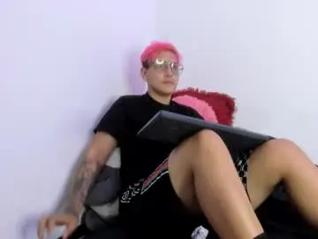 Chaturbate Live Sex Cam of brianna_hard