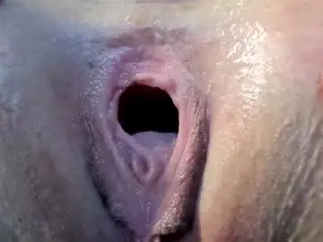 Chaturbate Live Sex Cam of courtney_luv