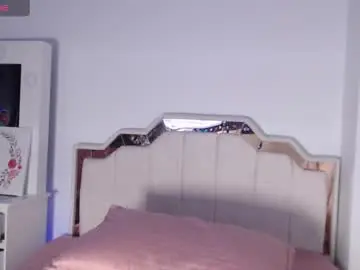 Chaturbate Live Sex Cam of zoe_kravitx