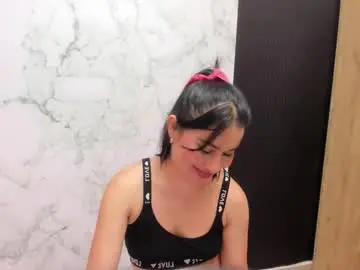 Chaturbate Nude Webcam of naughty_milf4u_