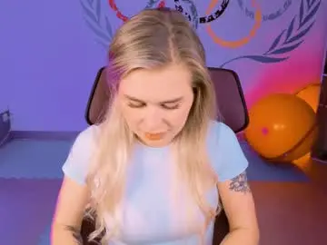 Chaturbate Live Sex Cam of adelloys