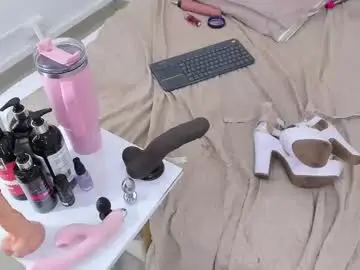 Chaturbate Sex Chat of ariela__