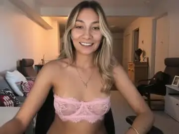 Chaturbate Best live sex cam show of emyconneer