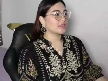 Chaturbate Best live sex cam show of heluejamil