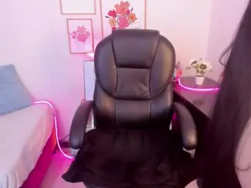 Chaturbate Live Sex Cam of mia_moralez