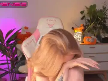 Chaturbate Live Sex Cam of kailyginger