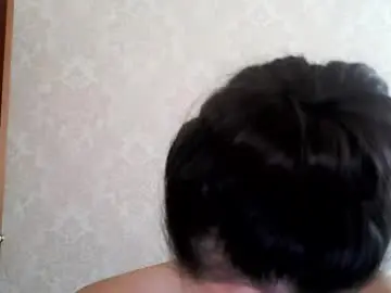 Chaturbate Live Sex Cam of cute_strawberry_