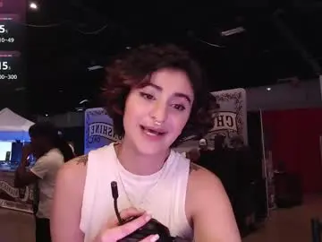 Chaturbate Adult Webcams of maevemads