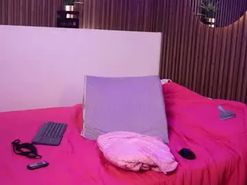 Chaturbate Nude Webcam of camila_martinez9