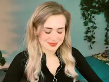 Chaturbate Sex Chat of adelloyss