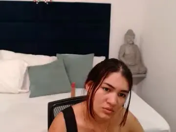 Chaturbate Watch Live Sex Cams of kyliebenson