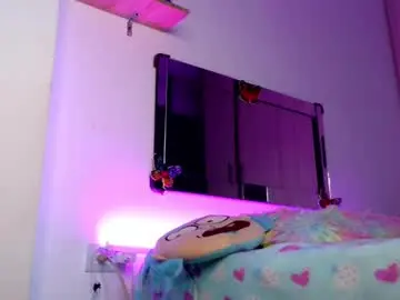 Chaturbate Watch Live Sex Cams of dollsquirtt