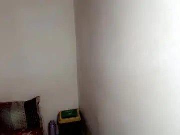 Chaturbate Live Sex Cam of naughtypetiteangel