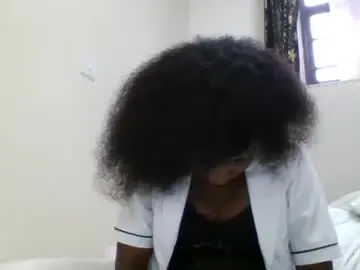 Chaturbate Sex Chat of shylovelylips