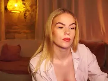 Chaturbate Best live sex cam show of snowbarbieee