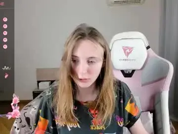 Chaturbate Sex Chat of adelina_cowell