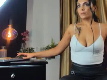 Chaturbate Live Sex Cam of demiaire