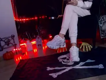 Chaturbate Live Sex Cam of feetvibe