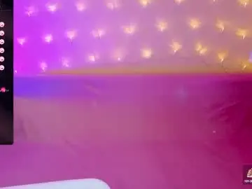 Chaturbate Live Sex Cam of sexyenergyy19
