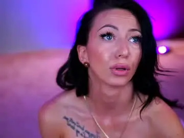Chaturbate Sex Cam of mayahipnoteyes