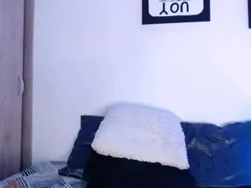 Chaturbate Free Porn Cam of naughtycurvybbx