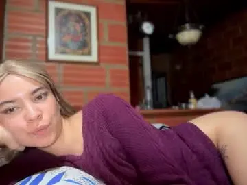 Chaturbate Live Sex Cam of camii19y