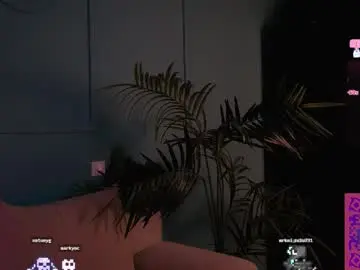 Chaturbate Live Sex Cam of nelly_carroll