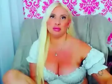 Chaturbate Best live sex cam show of luxuriaaa