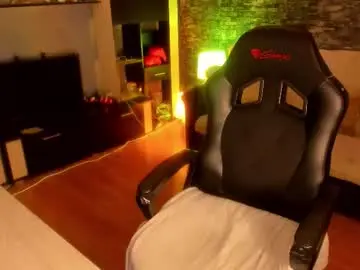 Chaturbate Live Sex Cam of xlaracroftx