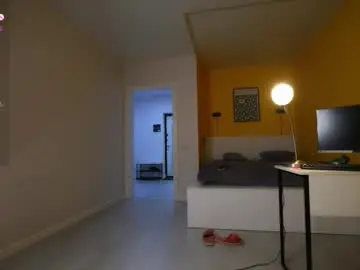 Chaturbate Free Porn Cam of kissmesloww