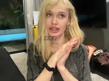 Chaturbate Nude Webcam of golden_alinee