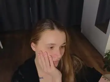 Chaturbate Live Sex Cam of lisa_schiele