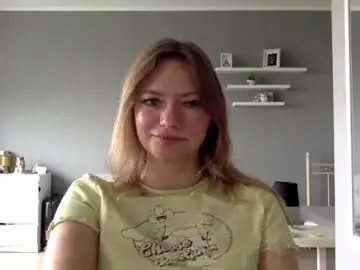 Chaturbate Best live sex cam show of lux_millie