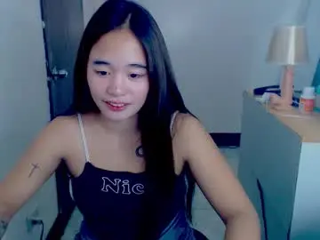 Chaturbate Live Sex Cam of angeldowninearth18