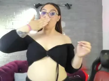 Chaturbate Free Porn Cam of diamondfox_m
