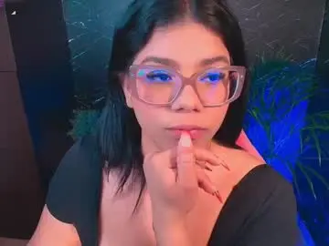 Chaturbate Adult Video Chat of ashleyy18__