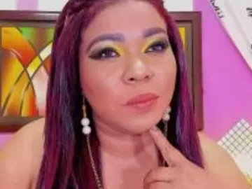 Cherry Live Sex Cam of dannisquirtxxx