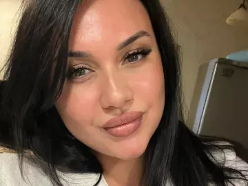 Cherry Nude Webcam of aminacharming