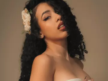 Cherry Adult Webcam of roseferrera