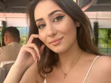 Cherry Nude Webcam of isoldebliss