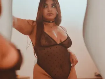 Cherry Live Sex Cam of annyarango