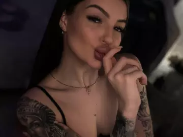 Cherry Nude Webcam of annabanana