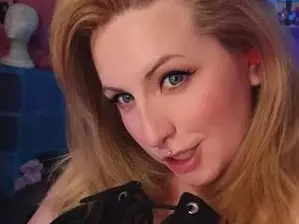 Cherry Sex Cam of cannddynew
