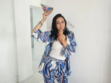 Imlive Live Sex of SarraRose