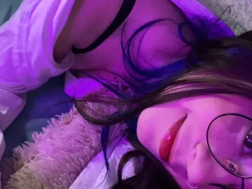 Imlive Live Sex Cam of AliceCollinz