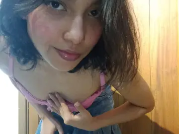 Imlive Adult Video Chat of Tiny_Rose