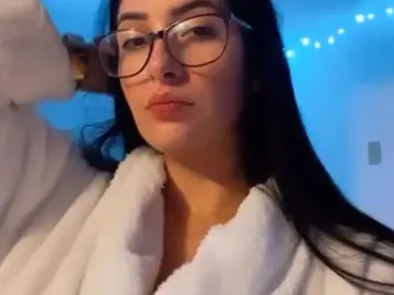 Imlive Nude Webcam of Sophie_Rivers