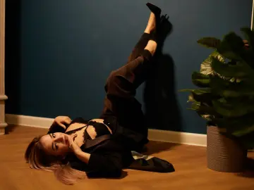 Imlive Sex Cam of EvaRoger