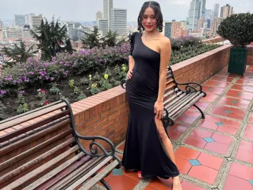 Imlive Free Porn Cam of roxxanavelmont1x